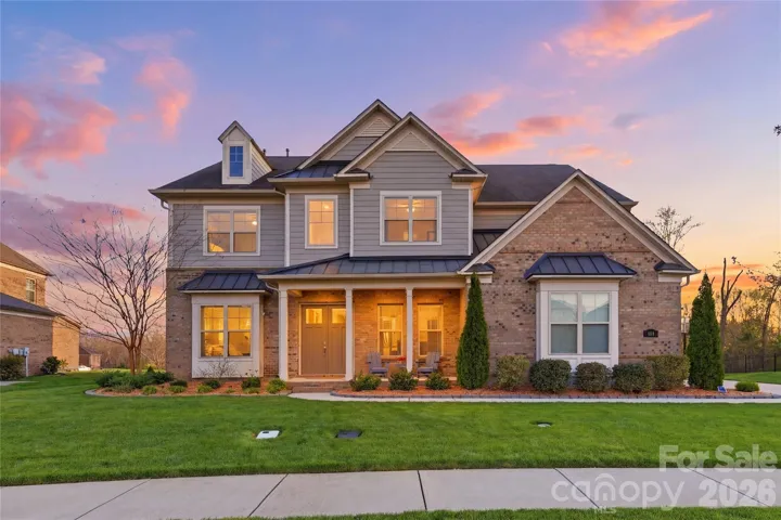 Welcome Home / 113 Campbell
