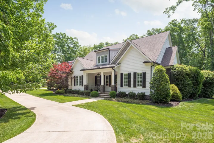 Front Right of Home and Circular Driveway