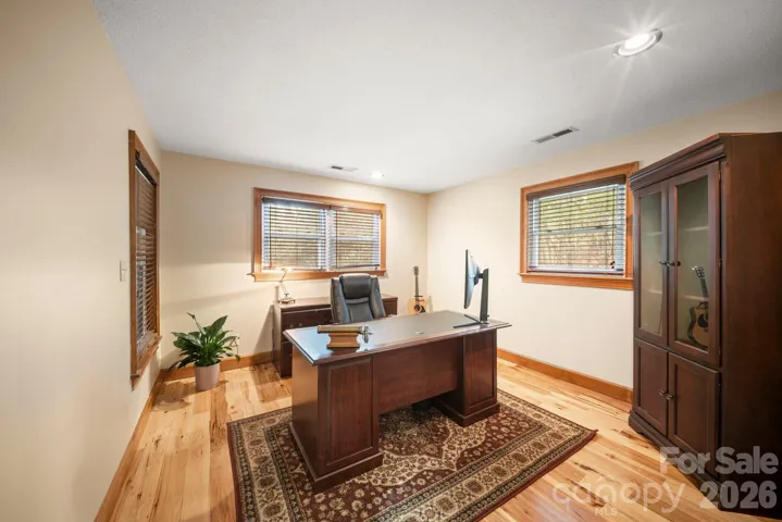 office or bonus room 