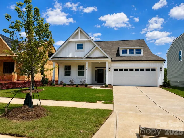Homesite 158 features an Avery K floorplan