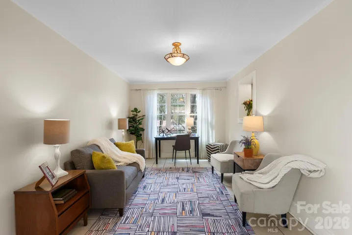 Foyer area from entry door from Holtzclaw Street