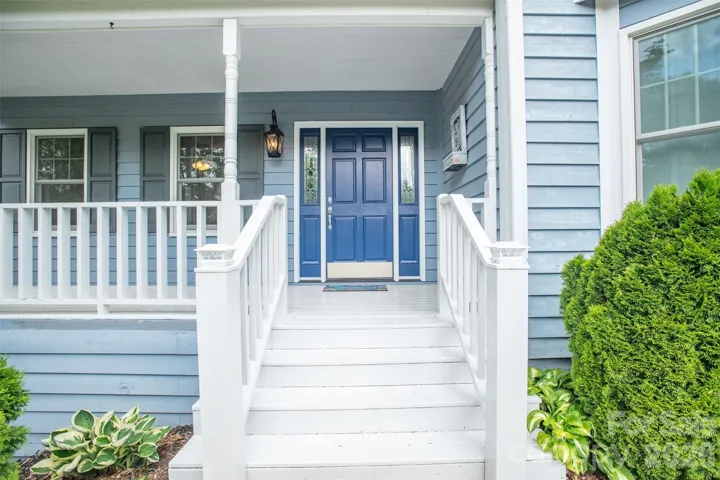 1002 Windsor Drive front entrance