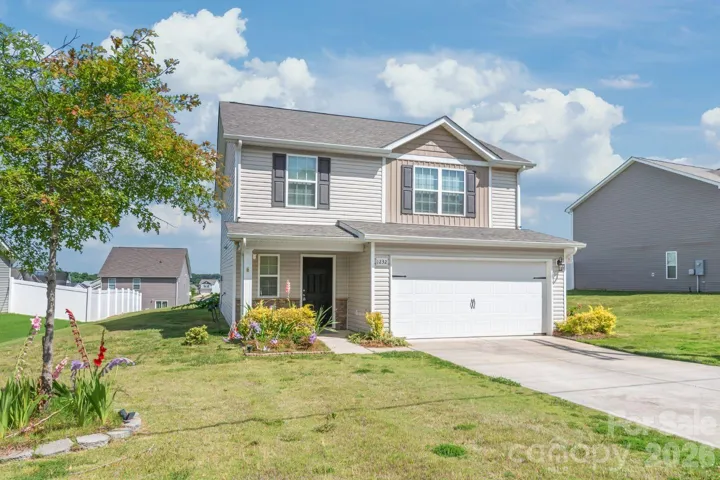 Charming Home in Beason Creek