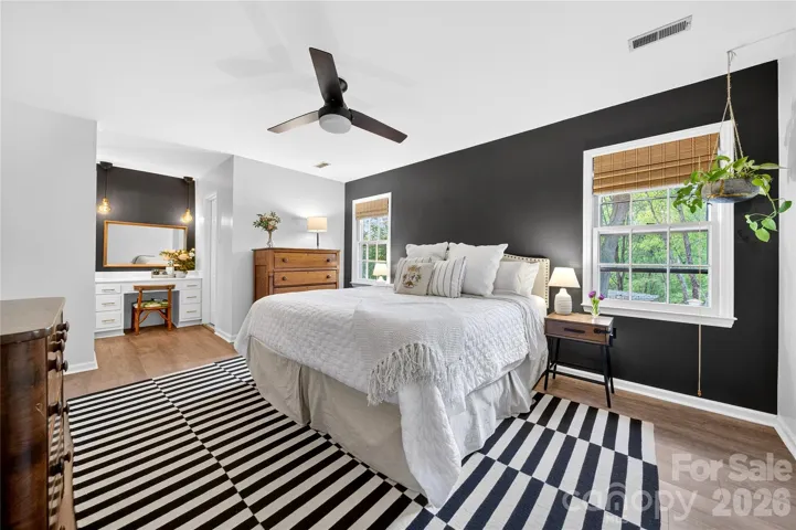 Primary spacious bedroom