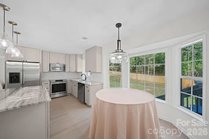 Such a spacious kitchen area!!