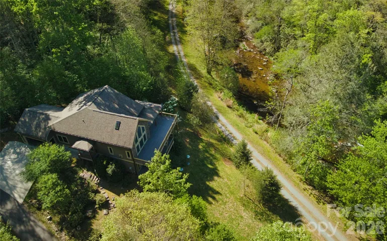 Amazing proximity to the River