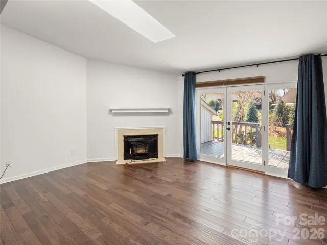 New Hickory Engineered Wood Flooring