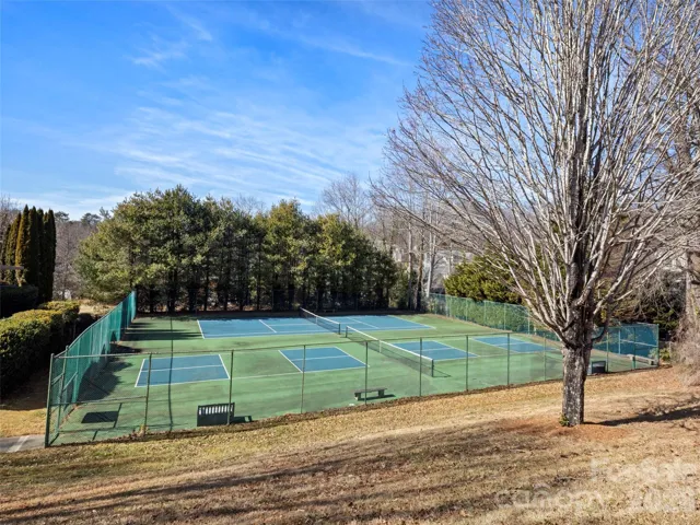 Community tennis and pickle ball