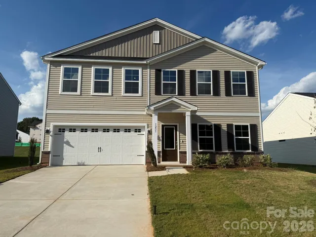 Homesite 185 features a McDowell floorplan