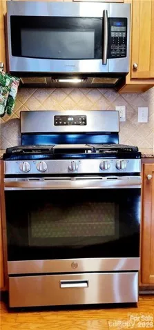 Stainless Gas Stove and microwave