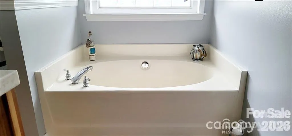 Garden tub primary bathroom