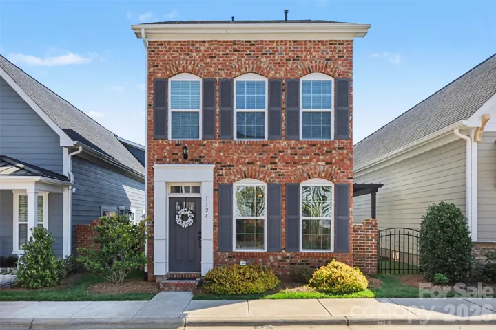 Welcome home to 1124 Almerton Drive.
