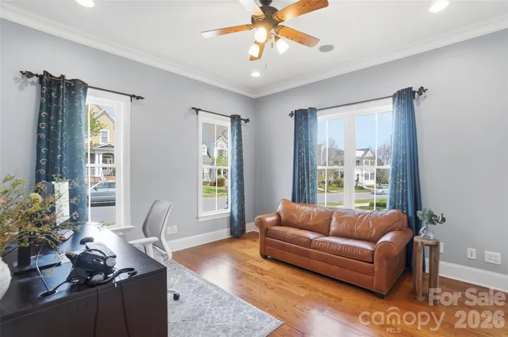 first floor bedroom or office