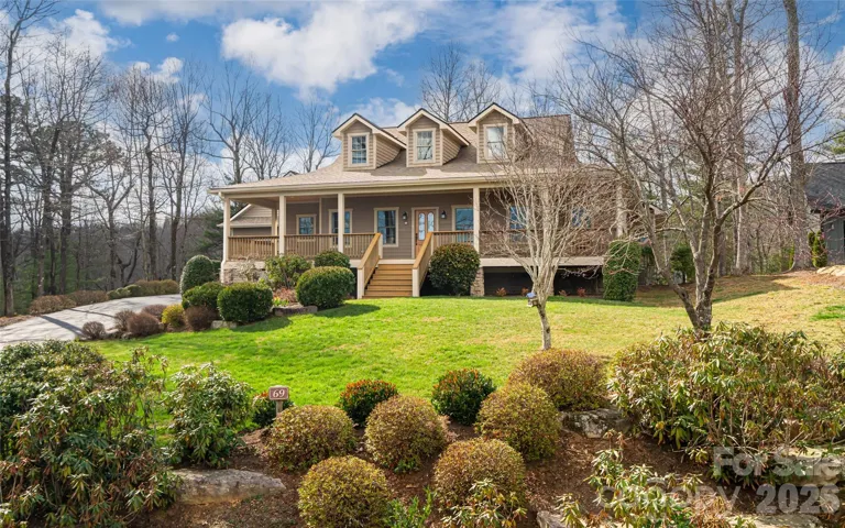 Welcome home to 82 Red Mulberry Drive