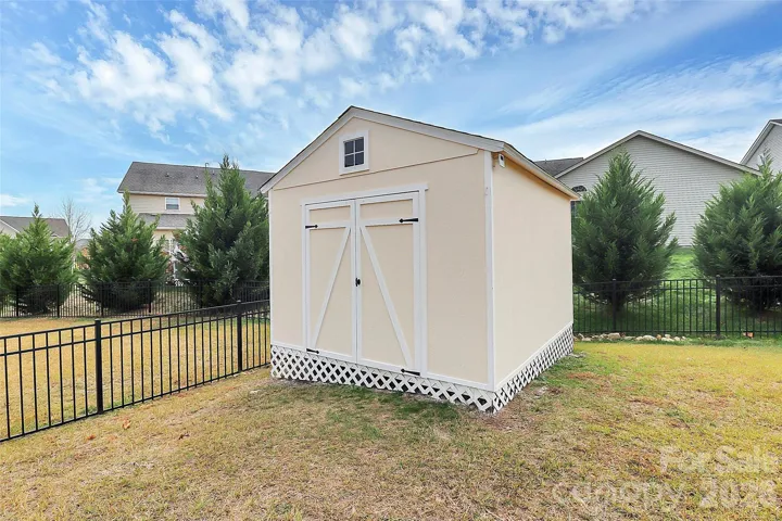 Storage shed conveys