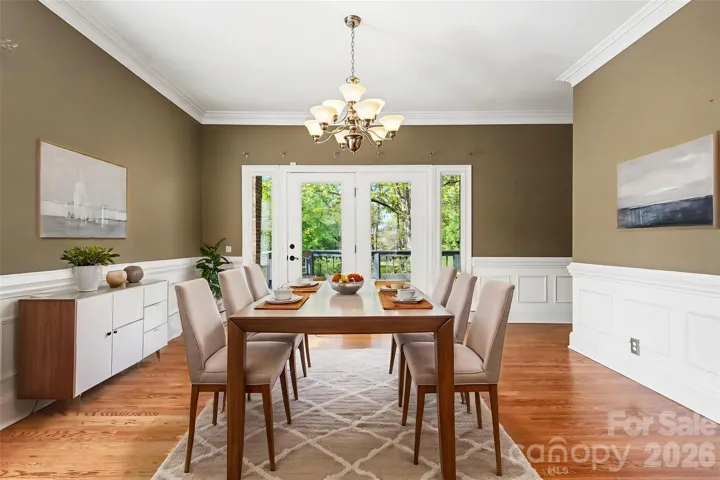 Dining Room *Virtually Staged*