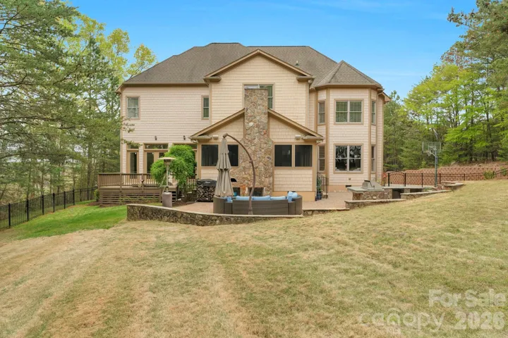 LARGE BACK YARD WITH ROOM FOR POOL & 