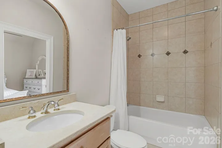 2ND BEDROOM BATH