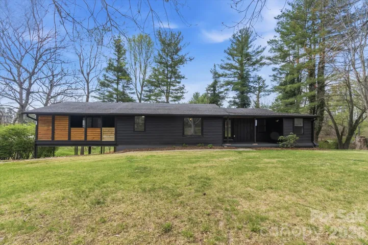 Welcome to 75 Old Macedonia Rd!