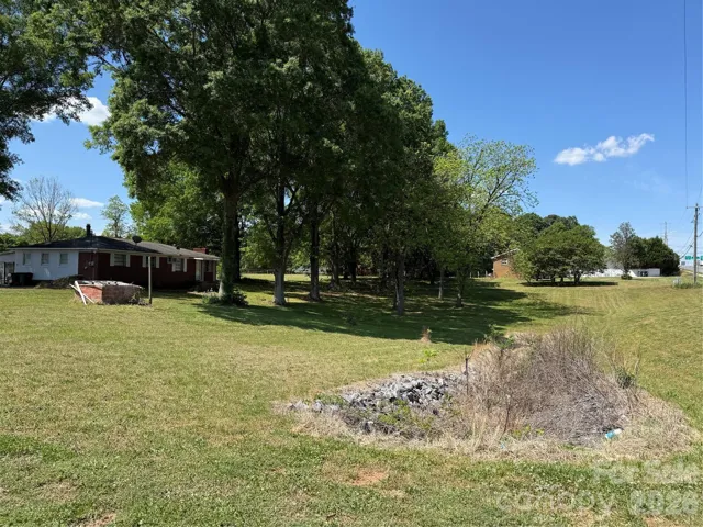 back facing existing hom eon grade with Hwy 73