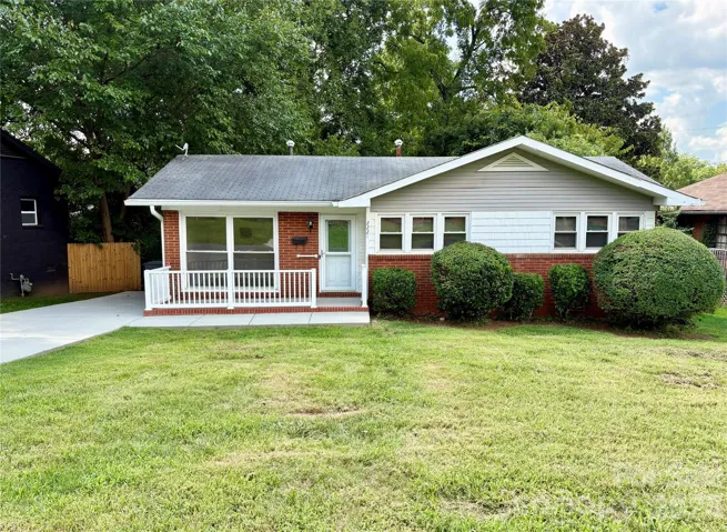 Welcome to 2221 Ludlow Drive