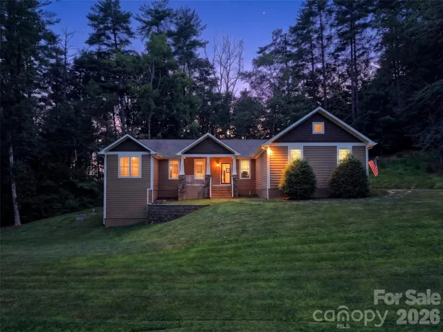 Thoughtfully designed exterior that embraces its natural mountain environment