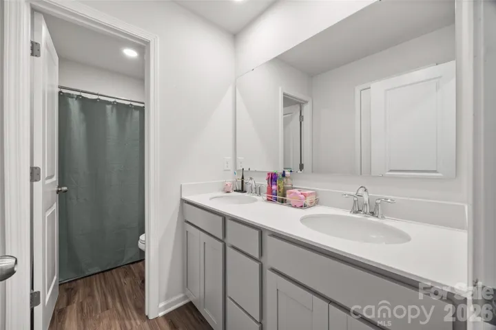 Upstairs hall bathroom