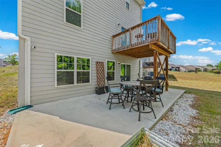 Full concrete patio off the walk-out basement