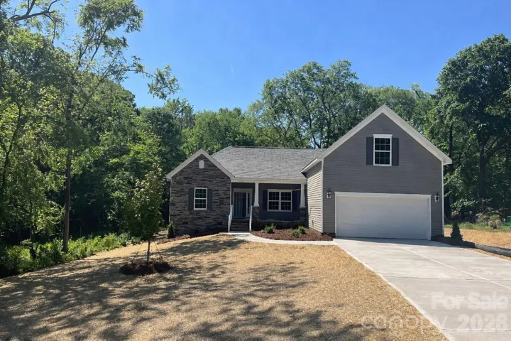 4 BR 3 1/2 BA Ranch on 1/2 Acre Lot