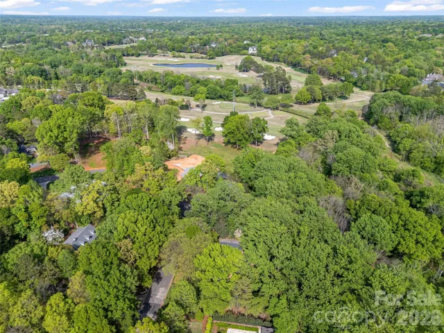 Close proximity to Carmel Country Club Golf Course