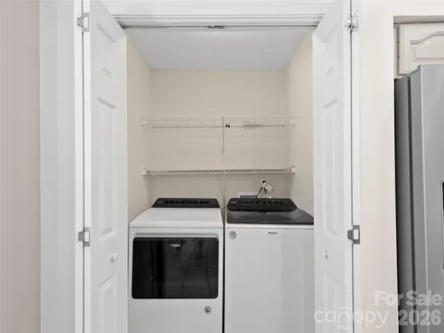 Washer/Dryer on Main Level