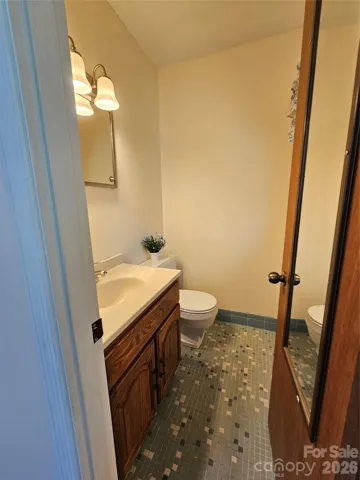 1170
