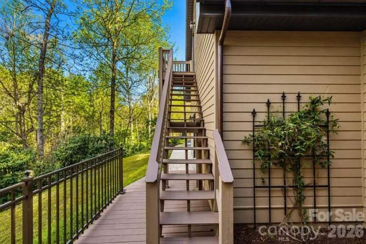 Access staircase to unfinished room over garage