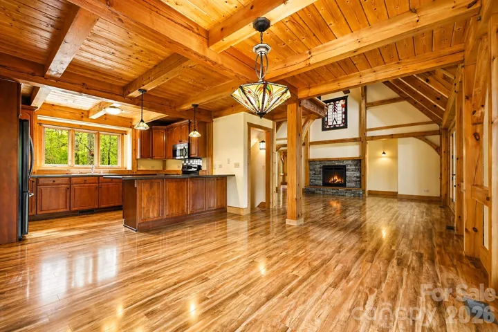 Dining Room & Kitchen