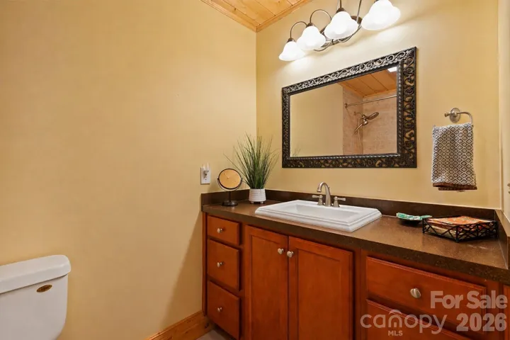 Private Bath for Second Bedroom on Main