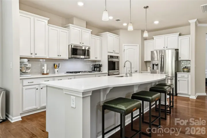 Chef’s kitchen overview