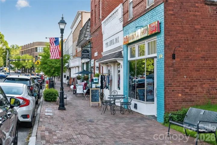 Charming Shops, Parks, And Entertainment