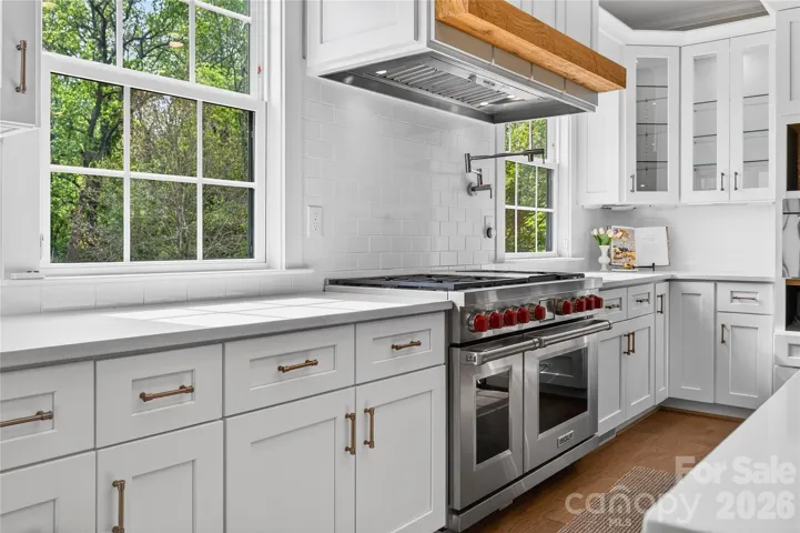 Wolfe Range With Double Ovens