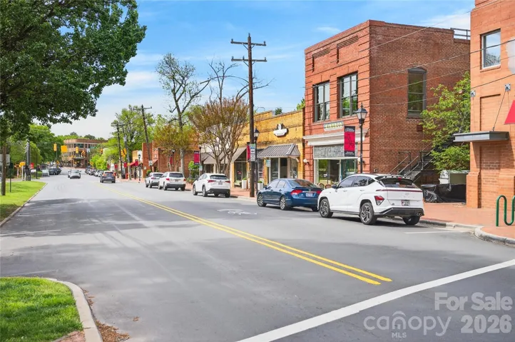 Near Locally Owned Restaurants 