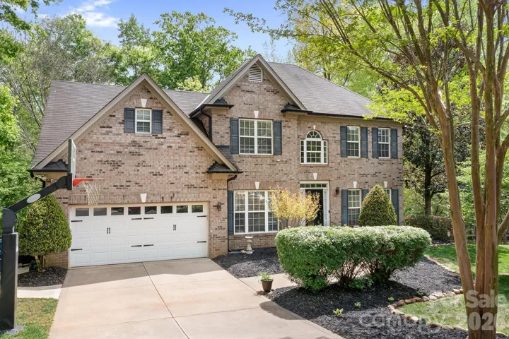 Full Brick home in Mint Hill!