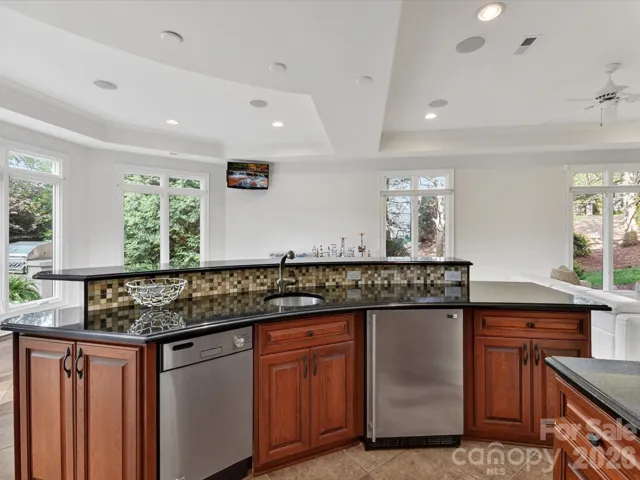 Bar with fridge and dishwasher