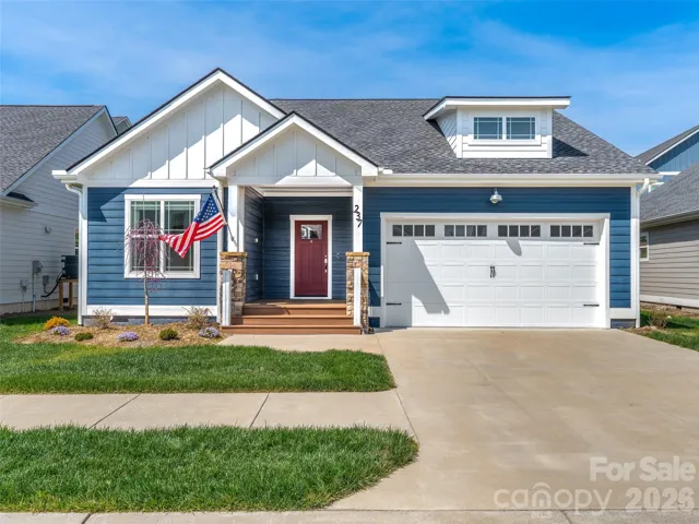 Welcome home to 237 Leyland Circle in Hendersonville!