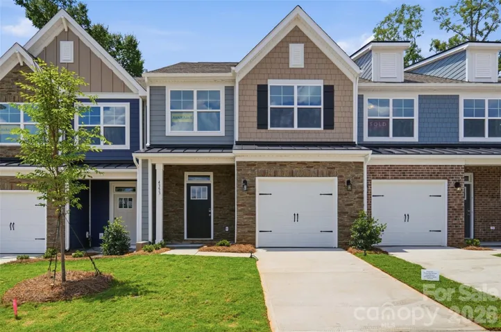 Homesite 212 features an Ashland J floorplan