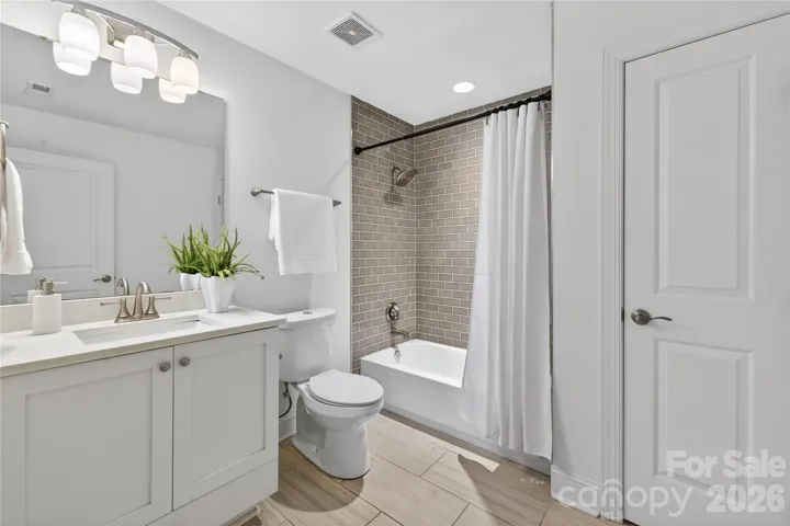 secondary bath