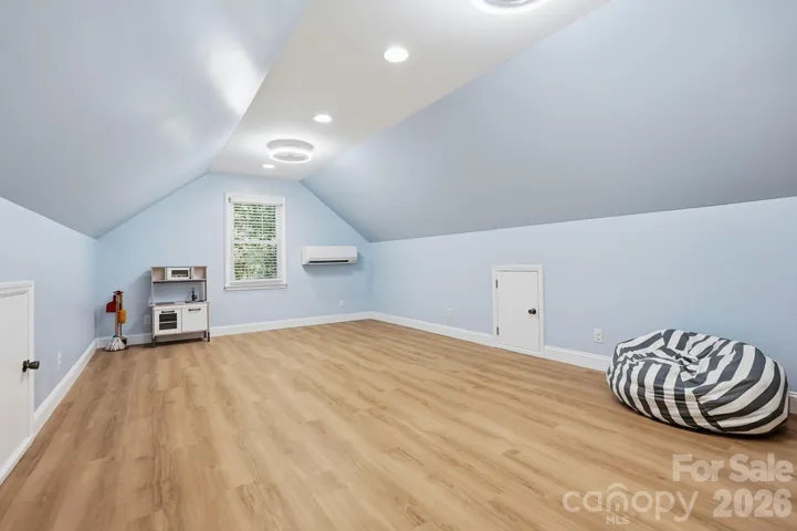 Bonus room