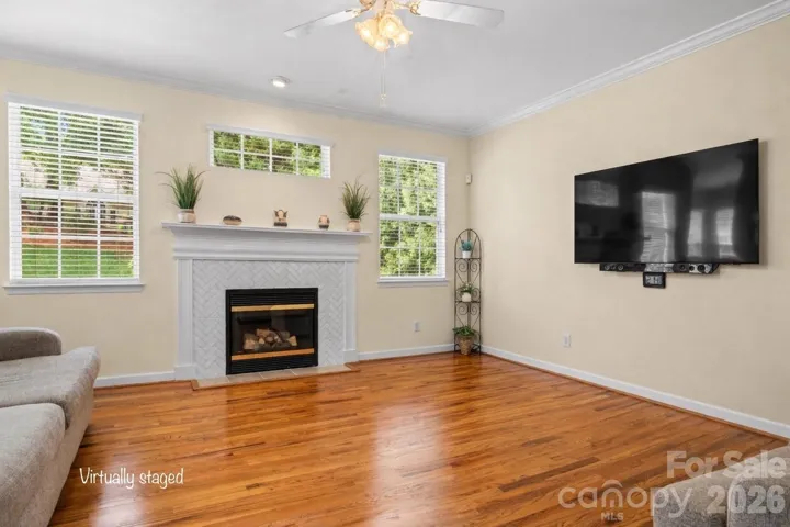 Virtually staged