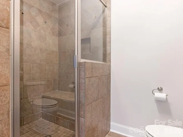 ensuite bath