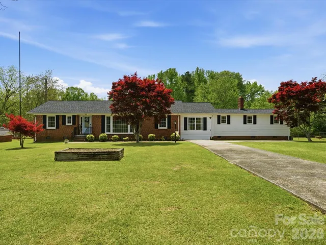 Front photo brick ranch