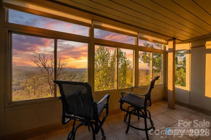 3 season room off the primary bedroom. 