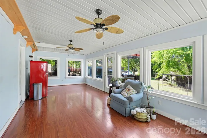 Large Sunroom